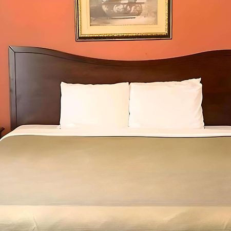 Manchester Rodeway Inn מראה חיצוני תמונה