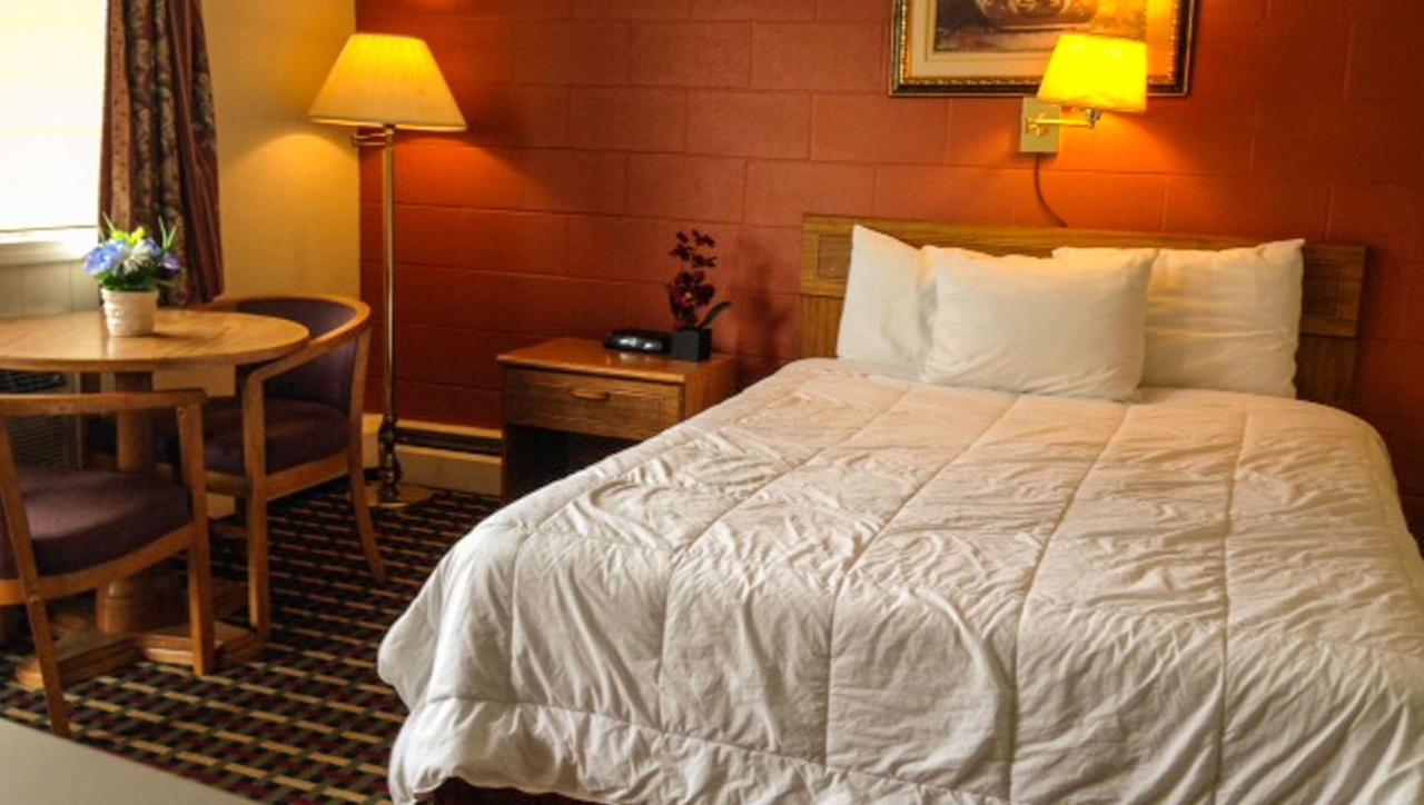Manchester Rodeway Inn מראה חיצוני תמונה